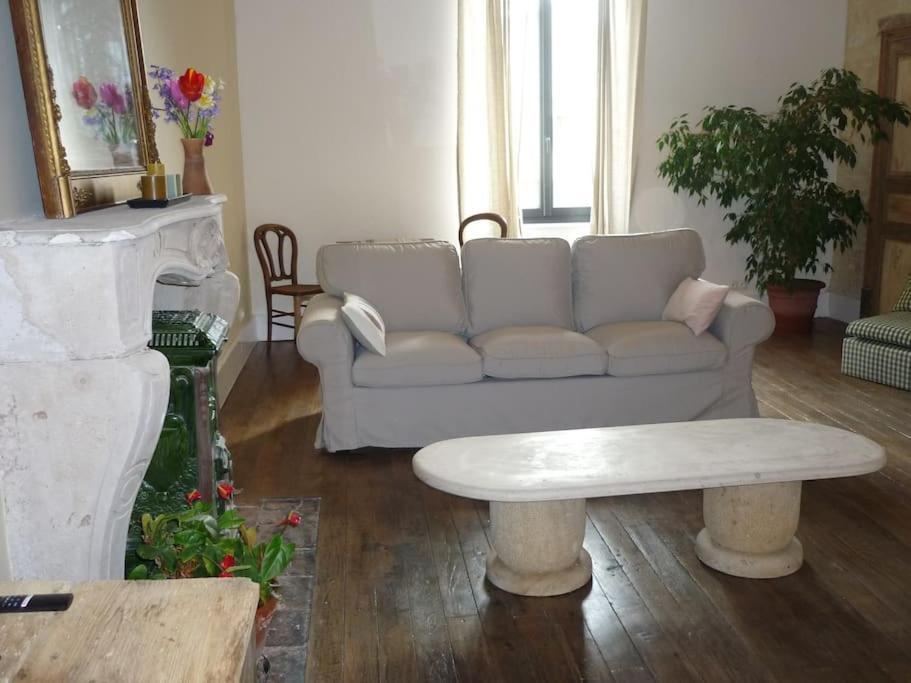 Le Presbytere - Touillon, Jacuzzi, 4 Chambres Pour 10 Екстер'єр фото